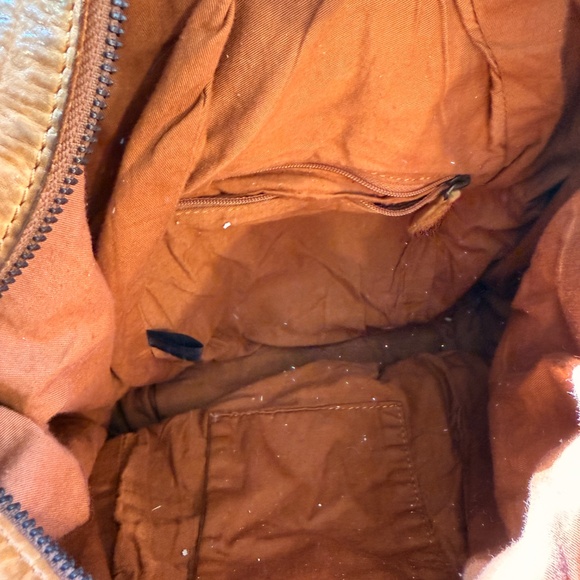 Convertible leather backpack - Picture 4 of 4